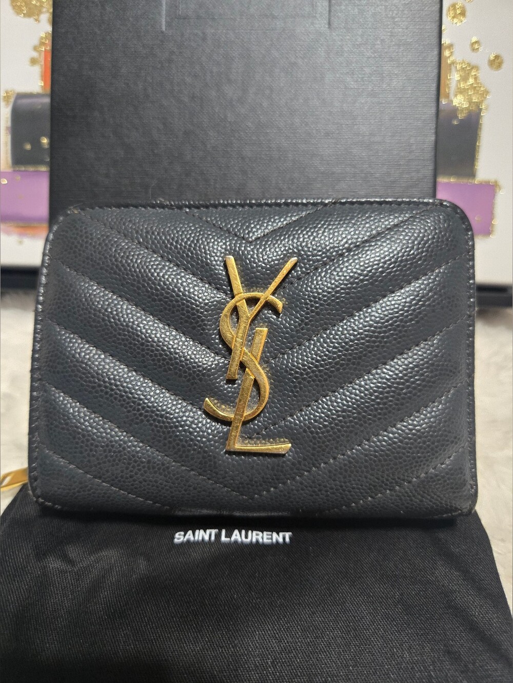 SAINT LAURENT Monogramme quilted textured-leather wallet EUC - Picture 3 of 8